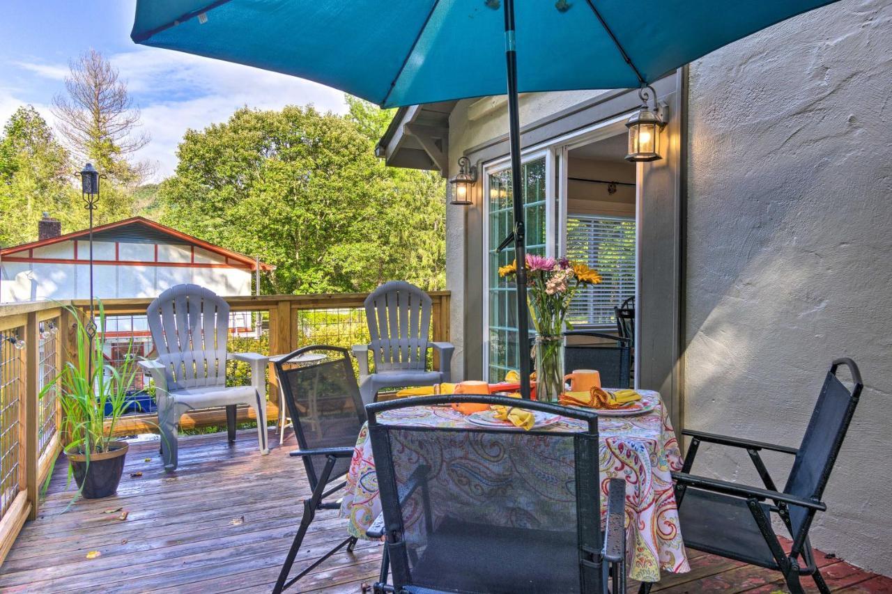 Shaw Creek Cottage With Fire Pit And Forest Views เฮนเดอร์สันวิลล์ ภายนอก รูปภาพ