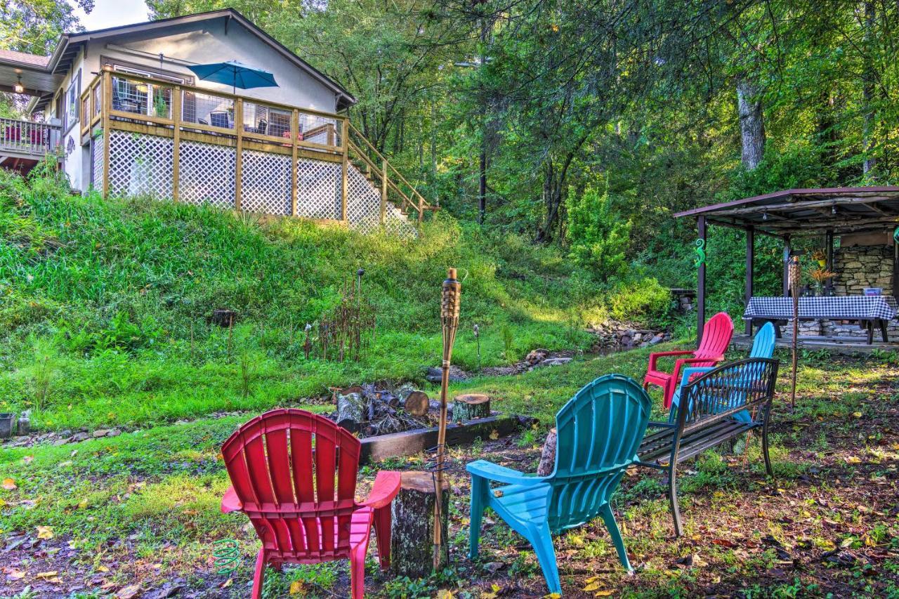 Shaw Creek Cottage With Fire Pit And Forest Views เฮนเดอร์สันวิลล์ ภายนอก รูปภาพ
